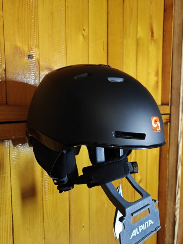 PRILBA SINNER KAISER MATTE BLACK 59-62CM